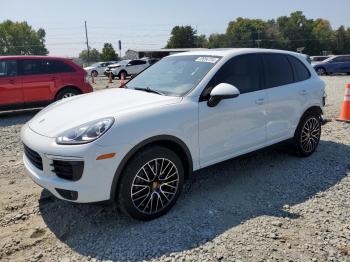  Salvage Porsche Cayenne