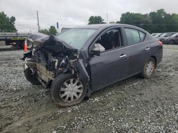  Salvage Nissan Versa