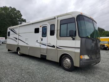  Salvage Workhorse Custom Cha Motorhome