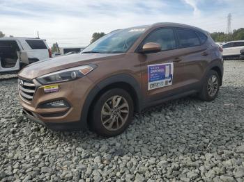  Salvage Hyundai TUCSON