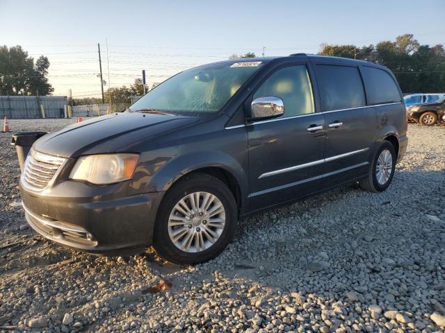  Salvage Chrysler Minivan