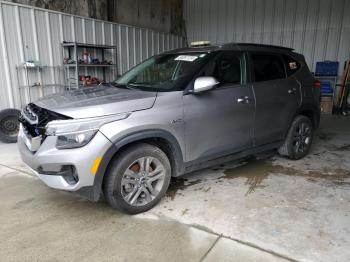  Salvage Kia Seltos