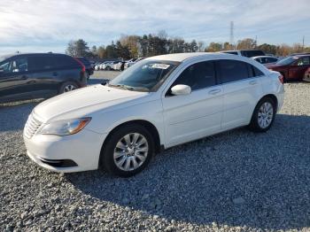  Salvage Chrysler 200