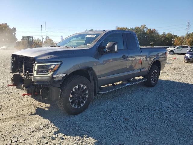  Salvage Nissan Titan