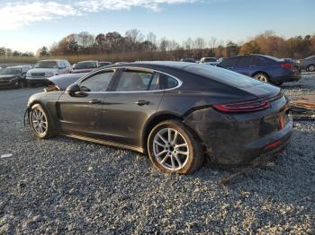  Salvage Porsche Panamera