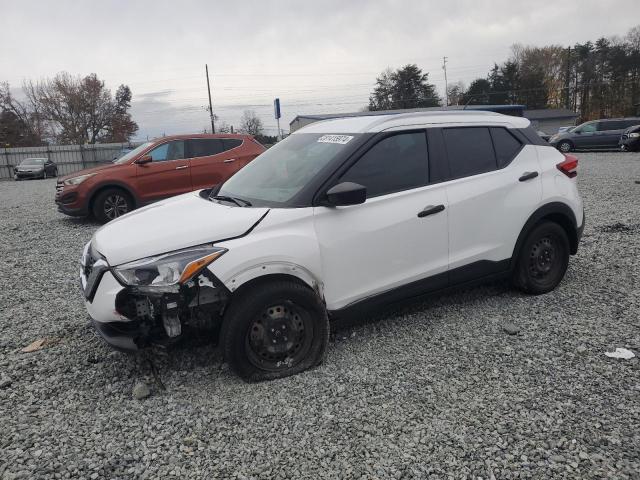  Salvage Nissan Kicks