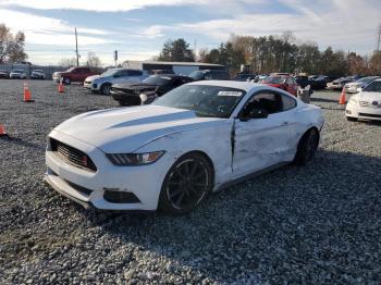  Salvage Ford Mustang