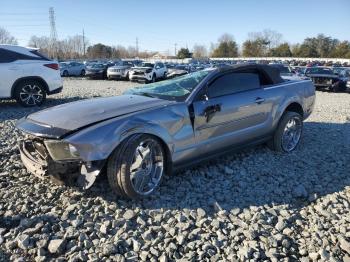  Salvage Ford Mustang