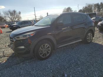  Salvage Hyundai TUCSON