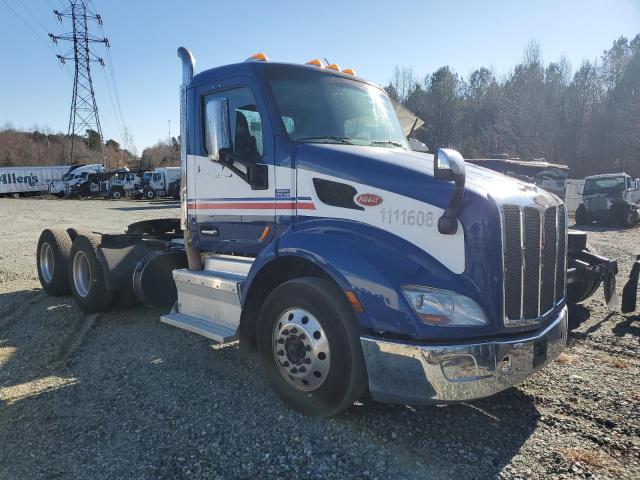  Salvage Peterbilt 579