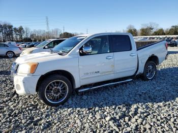  Salvage Nissan Titan