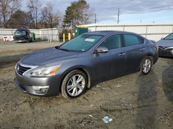  Salvage Nissan Altima