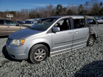  Salvage Chrysler Minivan