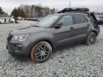  Salvage Ford Explorer