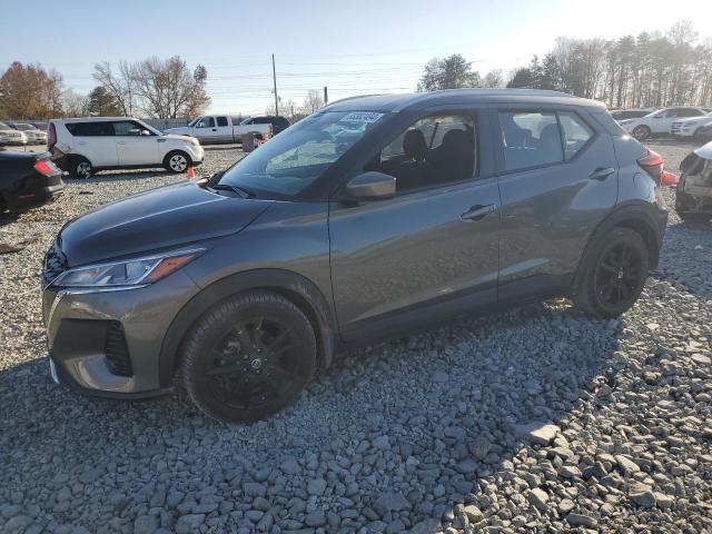  Salvage Nissan Kicks