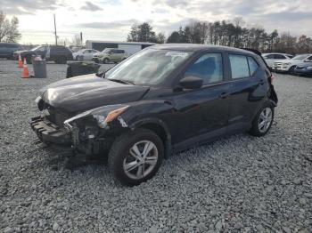  Salvage Nissan Kicks