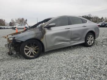  Salvage Chrysler 200