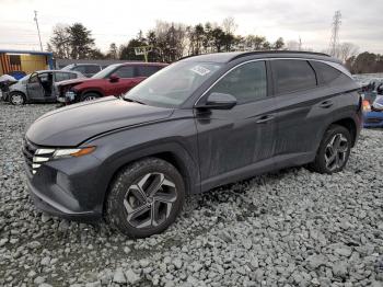  Salvage Hyundai TUCSON