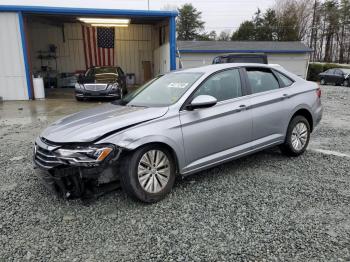  Salvage Volkswagen Jetta