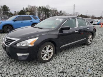  Salvage Nissan Altima