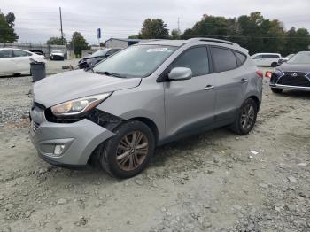  Salvage Hyundai TUCSON