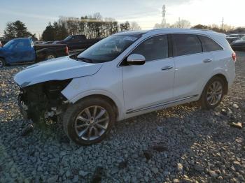  Salvage Kia Sorento