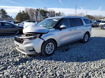  Salvage Kia Carnival