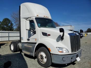  Salvage Peterbilt 579