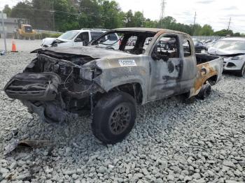  Salvage Toyota Tacoma
