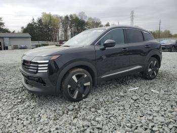  Salvage Nissan Kicks