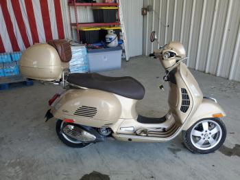  Salvage Vespa GTS 300