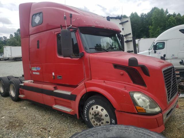  Salvage Volvo Vn