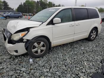  Salvage Volkswagen Routan