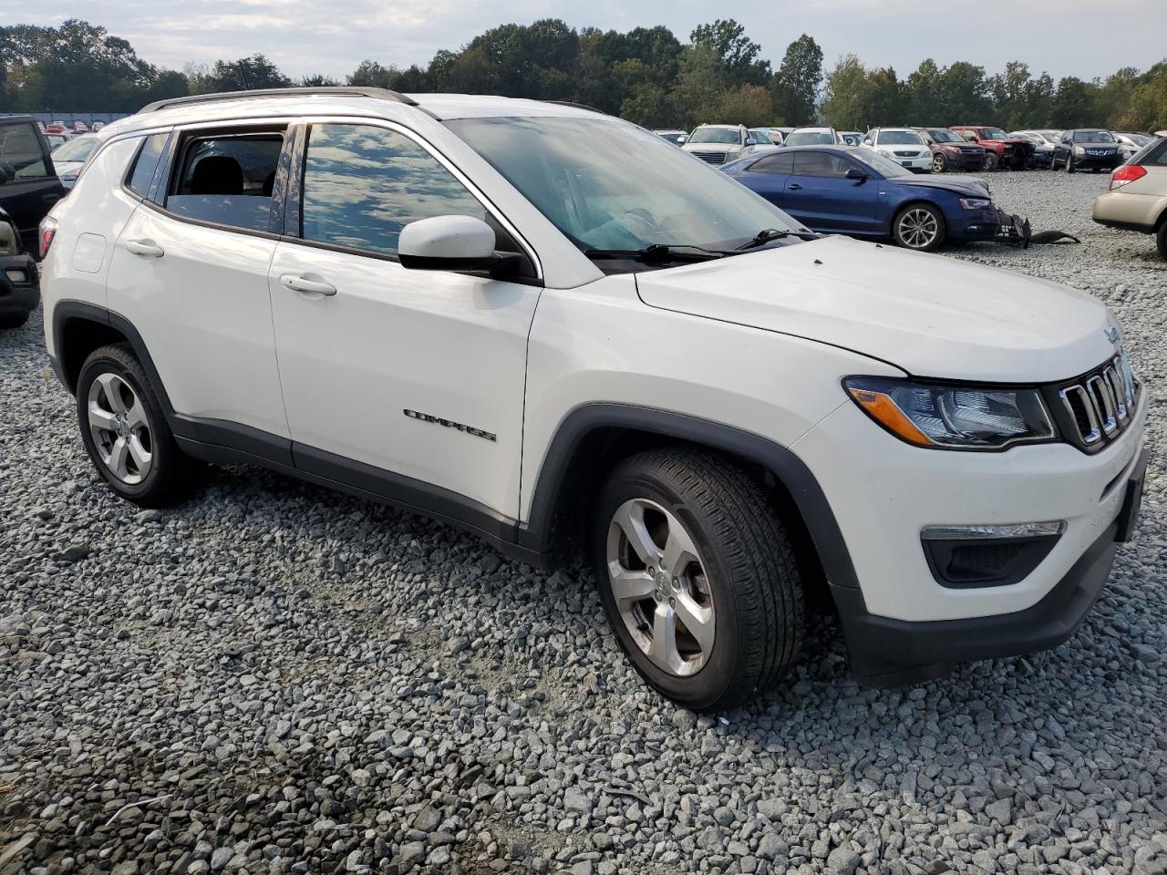 Jeep Compass Latitude Image 8