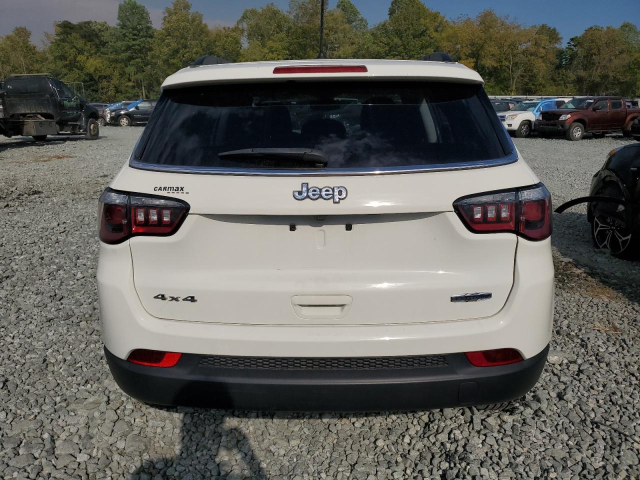 Jeep Compass Latitude Image 2