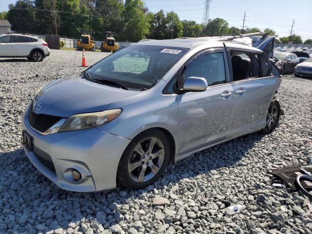  Salvage Toyota Sienna