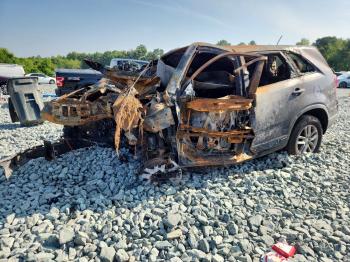  Salvage Kia Sorento
