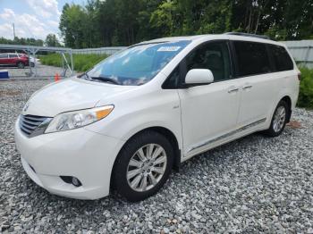  Salvage Toyota Sienna