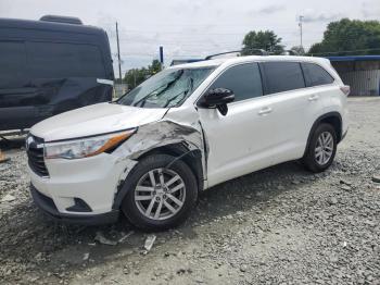  Salvage Toyota Highlander