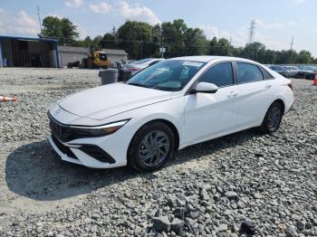  Salvage Hyundai ELANTRA