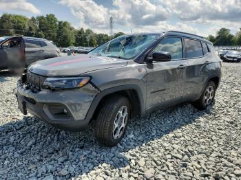  Salvage Jeep Compass