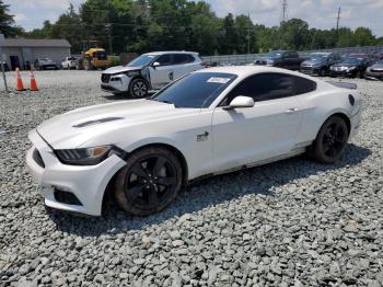  Salvage Ford Mustang
