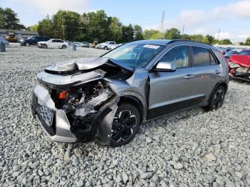  Salvage Kia Niro