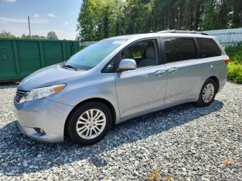  Salvage Toyota Sienna