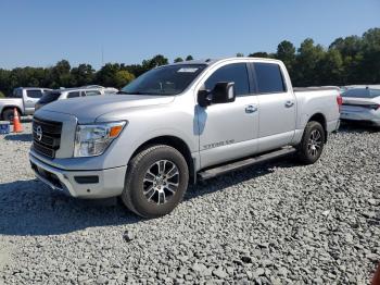  Salvage Nissan Titan