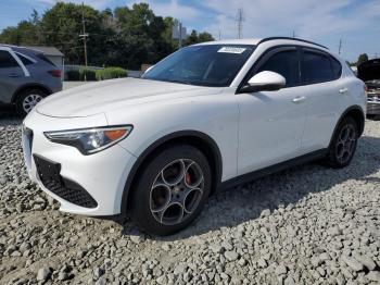  Salvage Alfa Romeo Stelvio