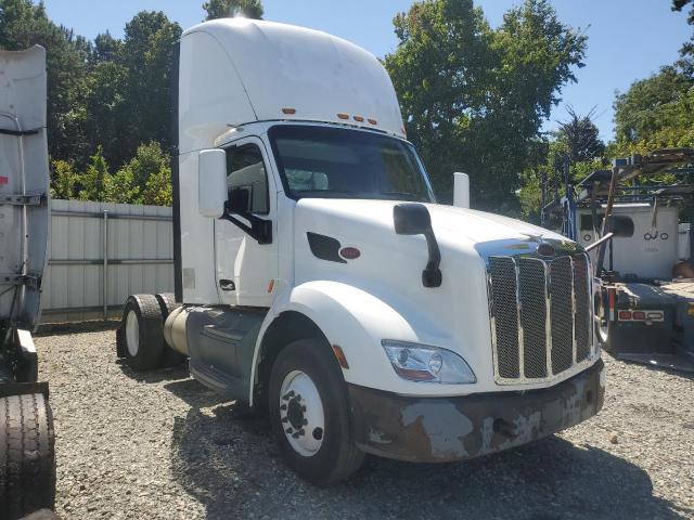  Salvage Peterbilt Tractor 579