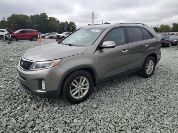  Salvage Kia Sorento