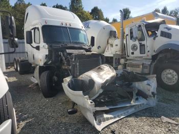  Salvage Freightliner Cascadia