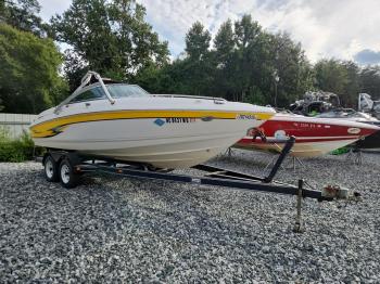  Salvage Chaparral 216 Ssi Sport Boat